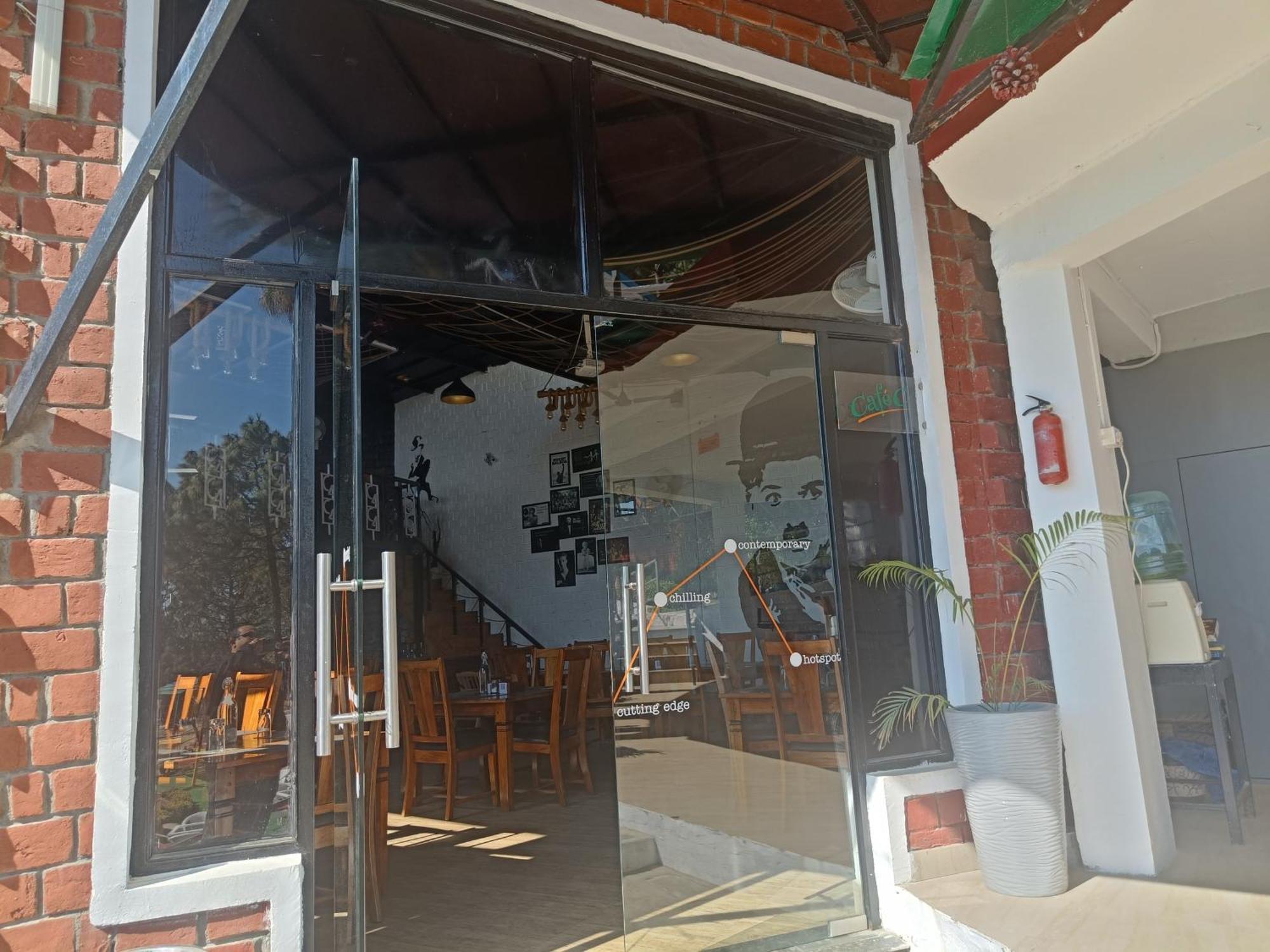 Zone Connect By The Park, Lansdowne Hotel Exterior foto