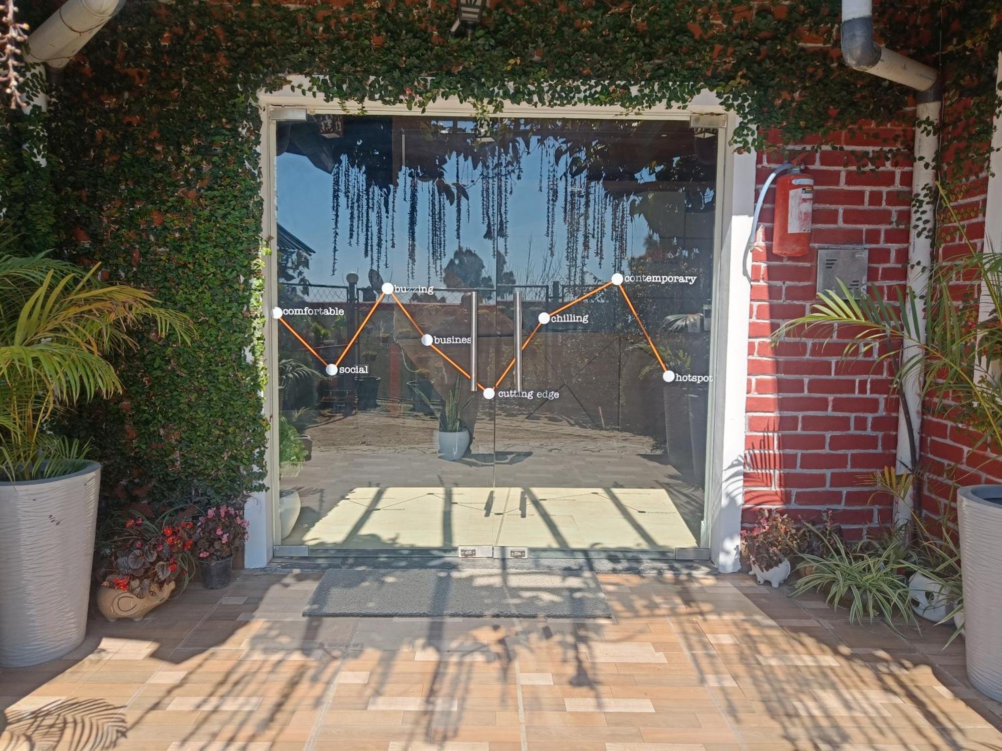 Zone Connect By The Park, Lansdowne Hotel Exterior foto
