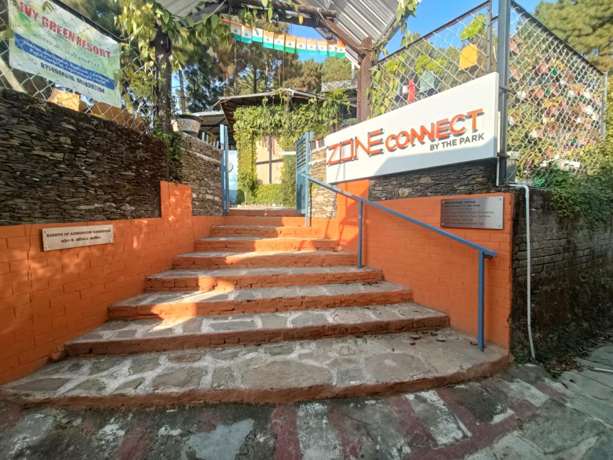 Zone Connect By The Park, Lansdowne Hotel Exterior foto